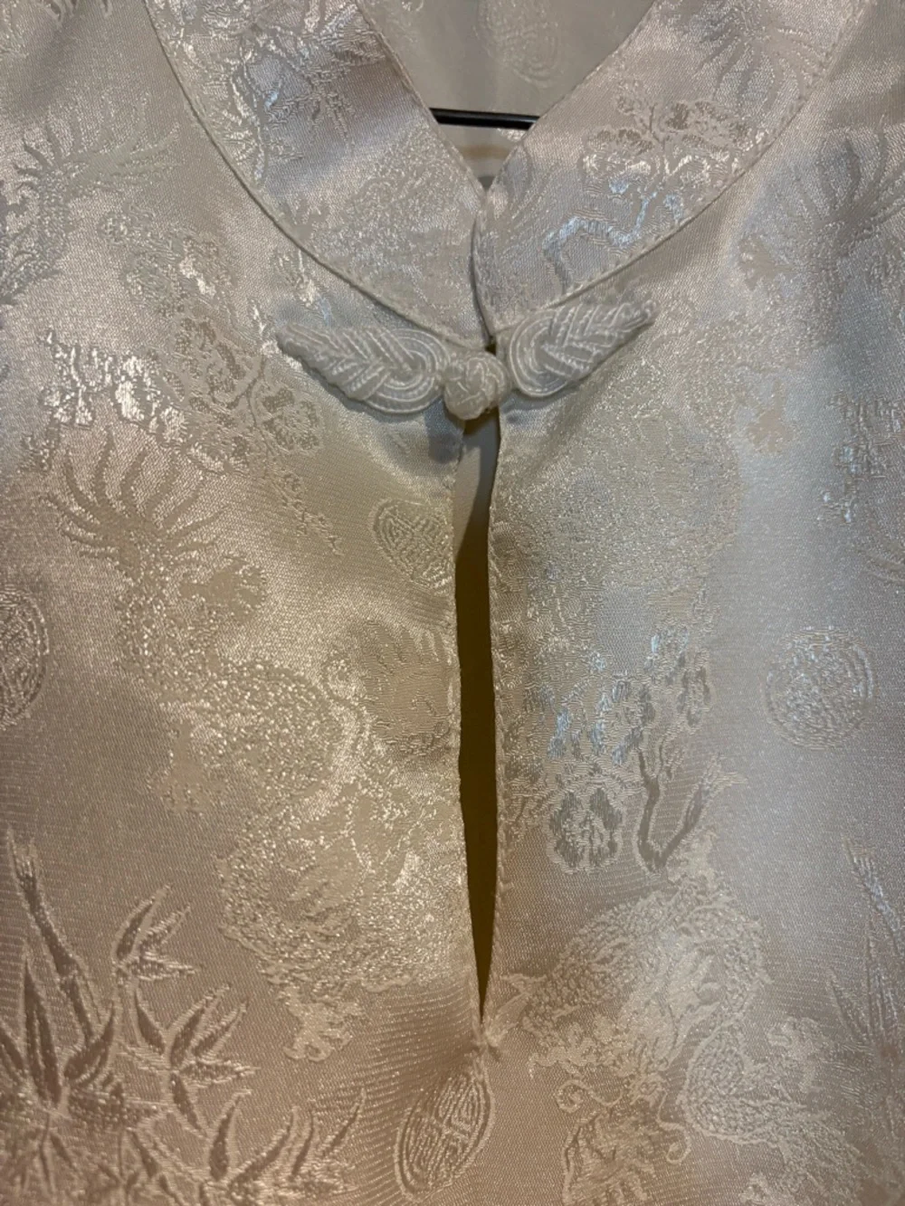 Thai Silk Weave Quality Ivory Short-Sleeve Blouse Mandarin Collar Brocade Fabric - Picture 5 of 9